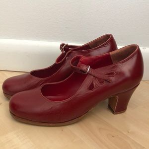 Red Flamenco shoes